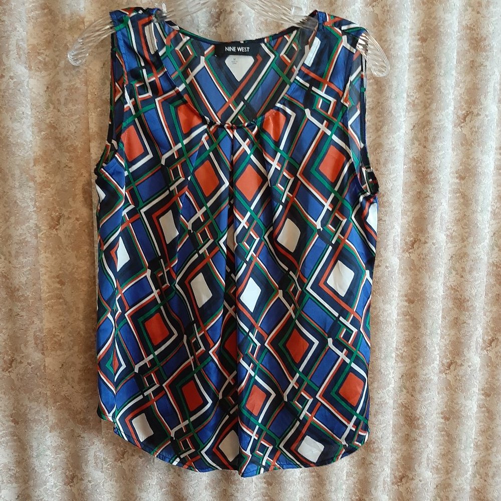 9West sleeveless geometric print top size M
